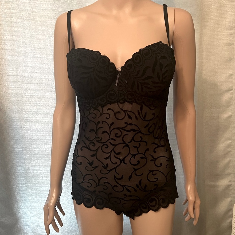 Body suit velvet and lace large